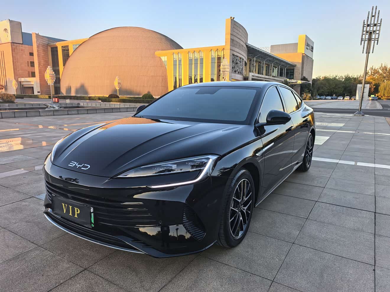 BYD Seal 2023 car image 