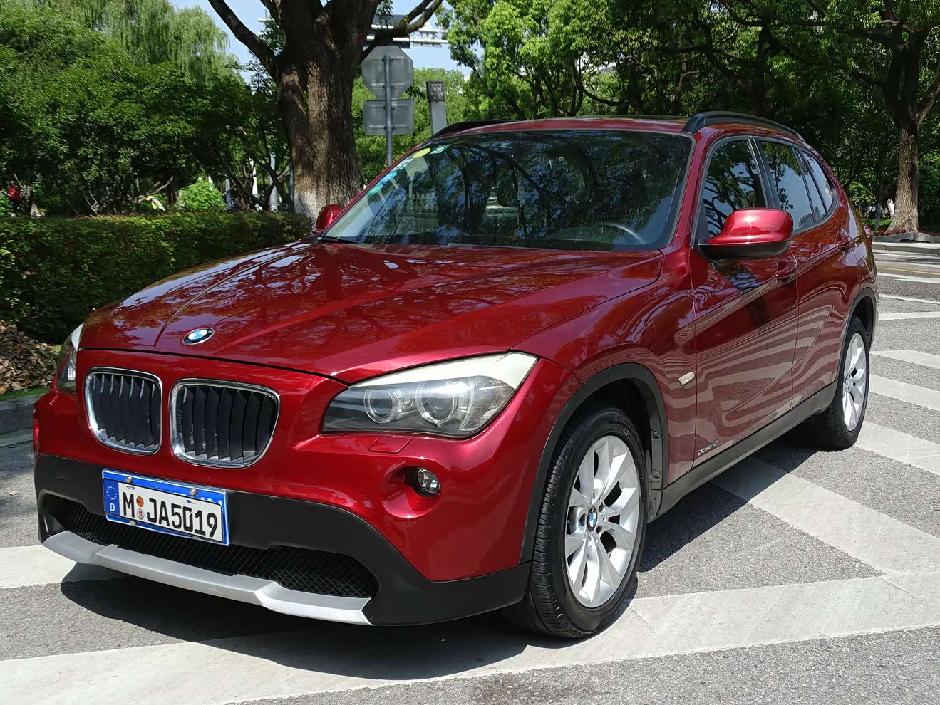 BMW X1 (Imported) 2011 car image 