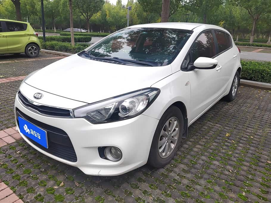 Kia Forte Koup 2015 汽车图片 