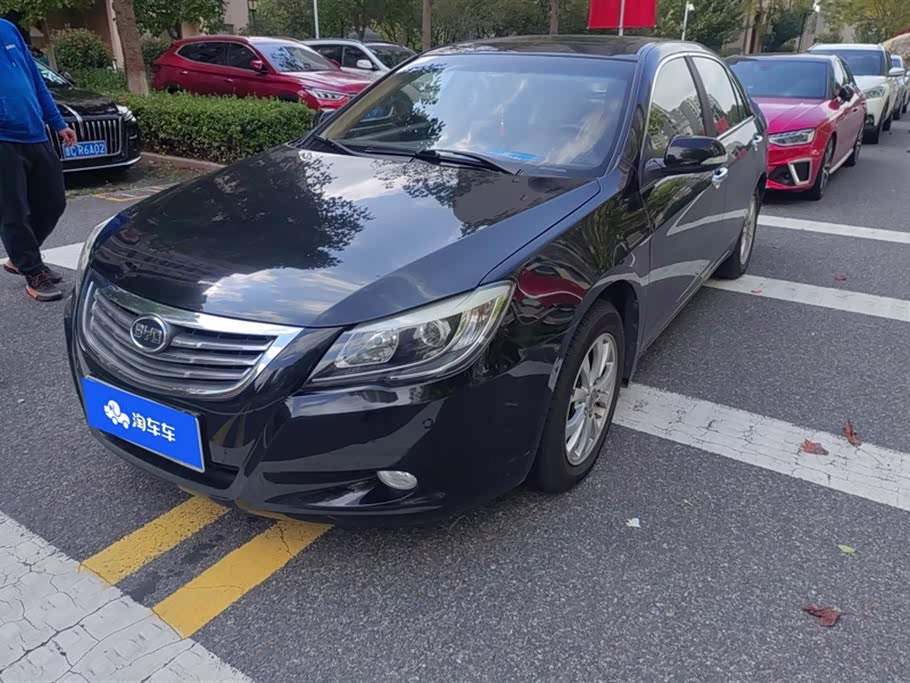 BYD G6 2013 car image 