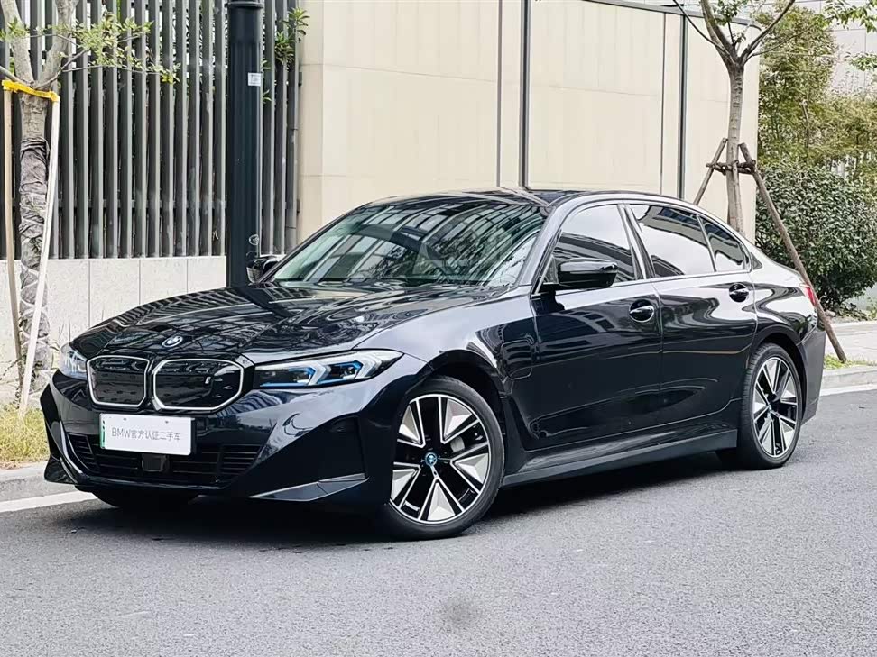 BMW i3 2024 car image 