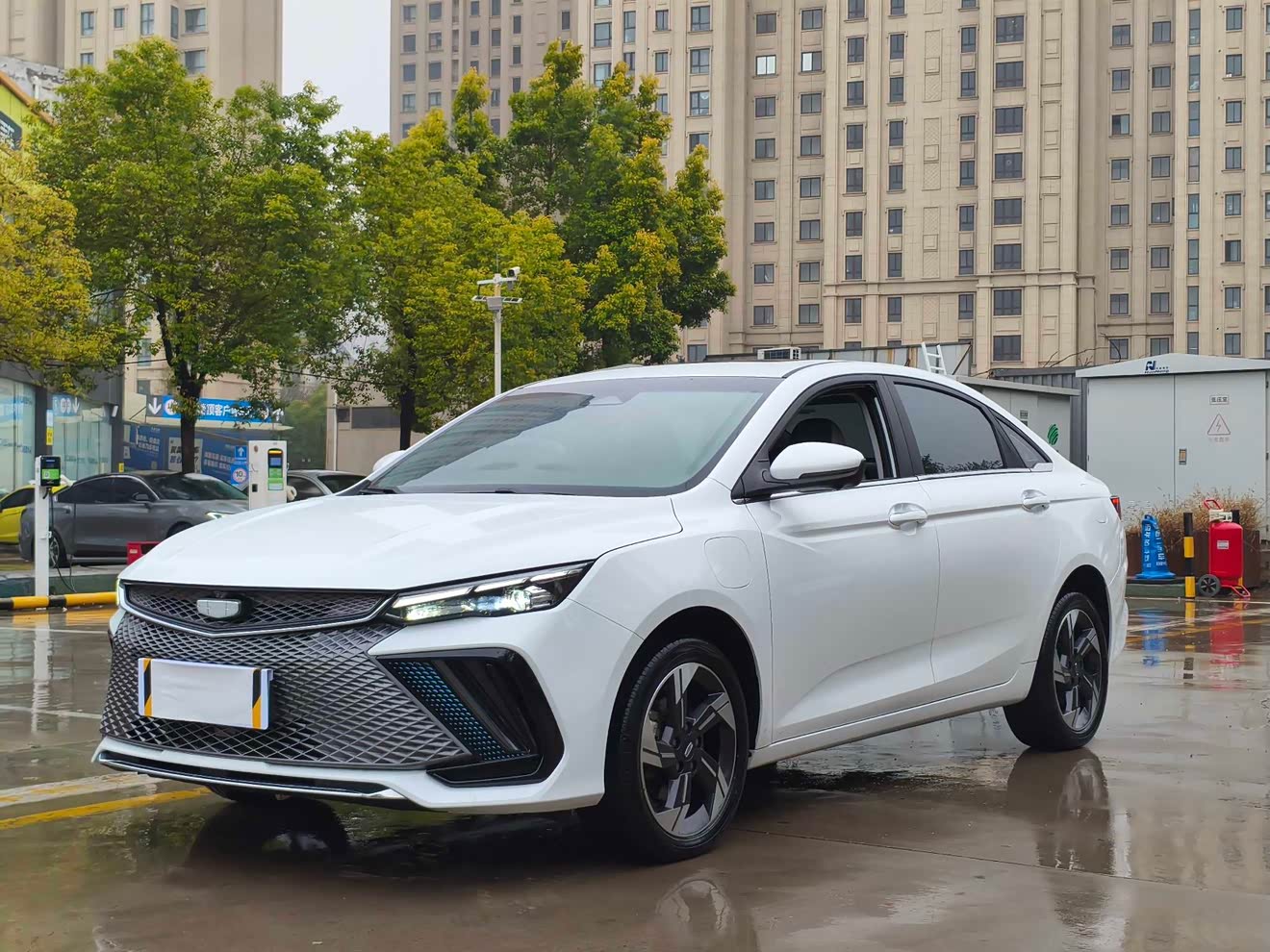 GEELY Emgrand L HiP 2023 car image 