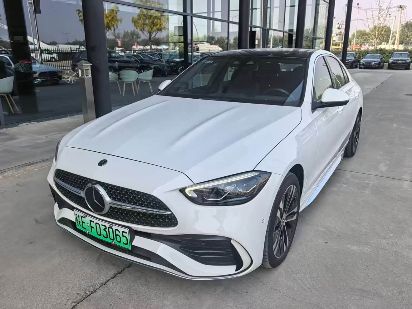 Mercedes-Benz C Class New Energy 2024 car image 