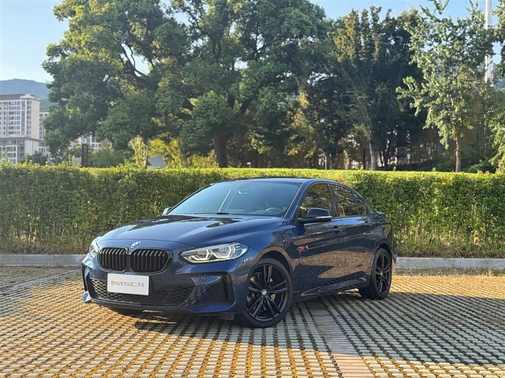 BMW 1 Series 2023 car image 