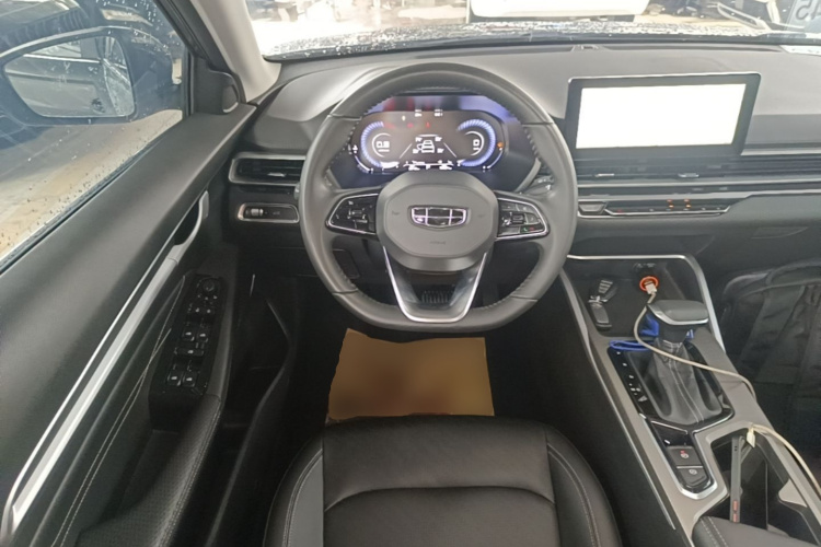 GEELY Emgrand 2023 #11 GEELY Emgrand 2023 car image #11