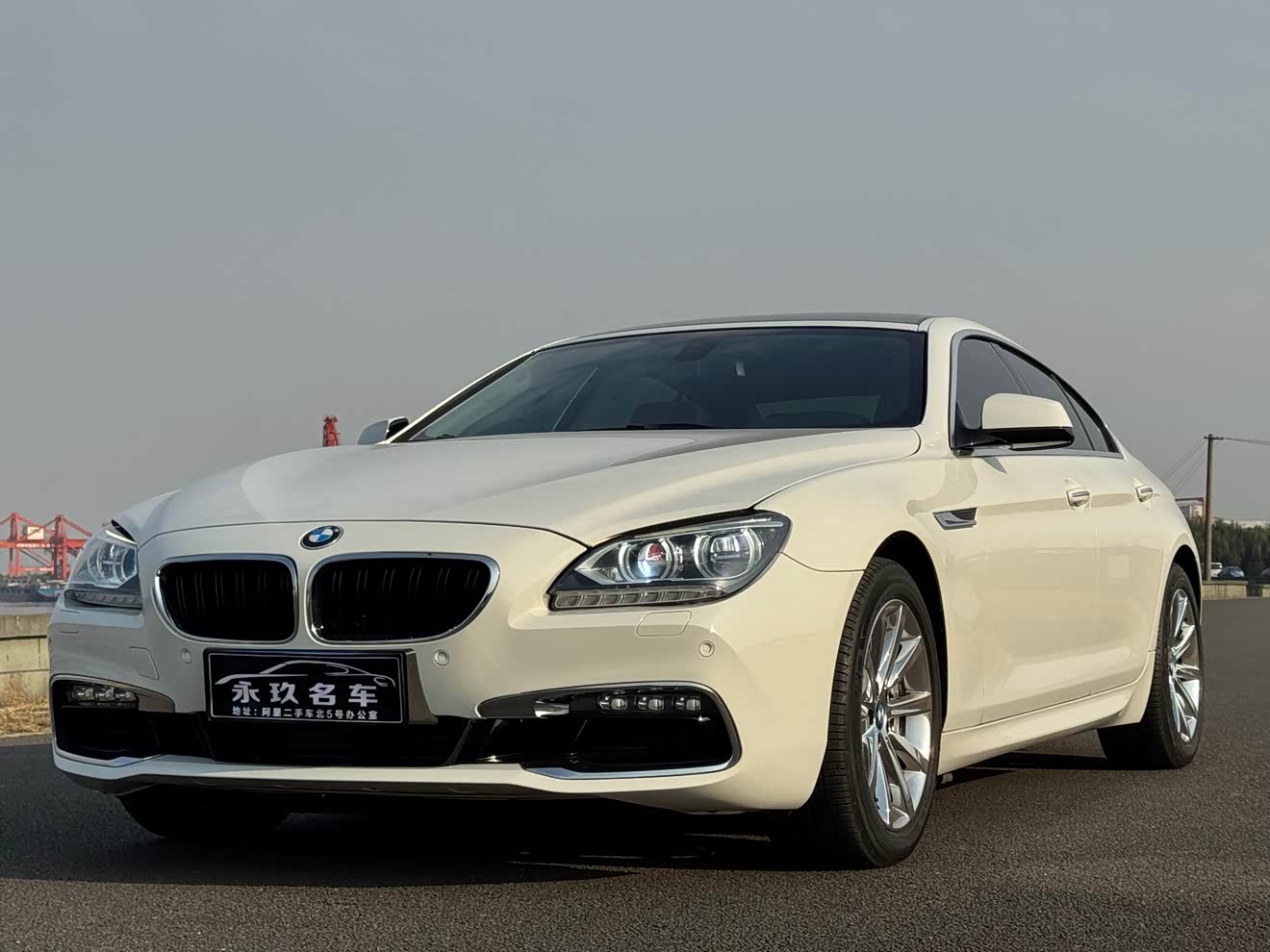 BMW 6 Series 2015 car image 