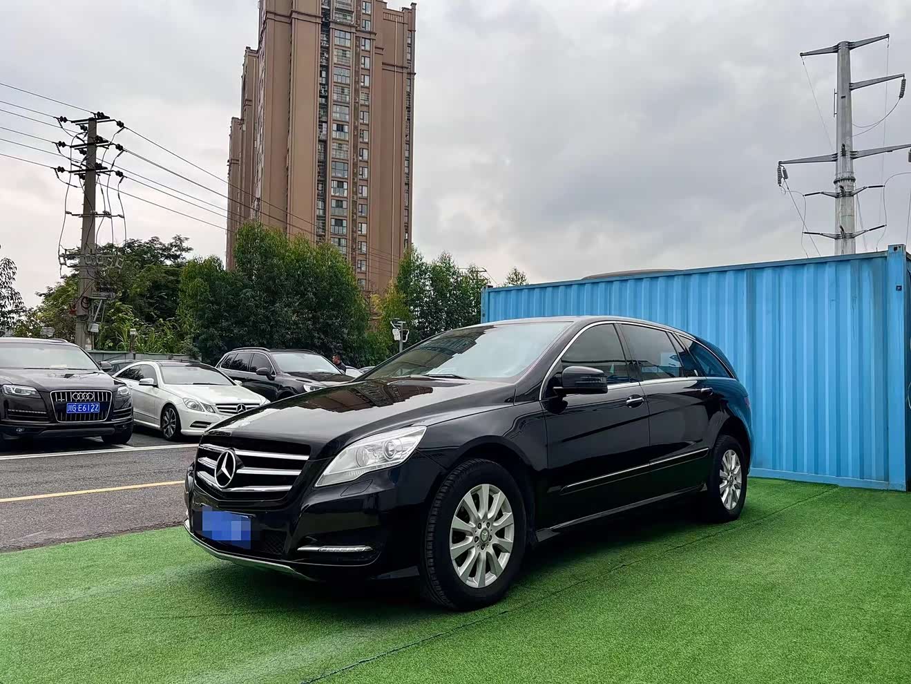 Mercedes-Benz R Class 2011 car image 