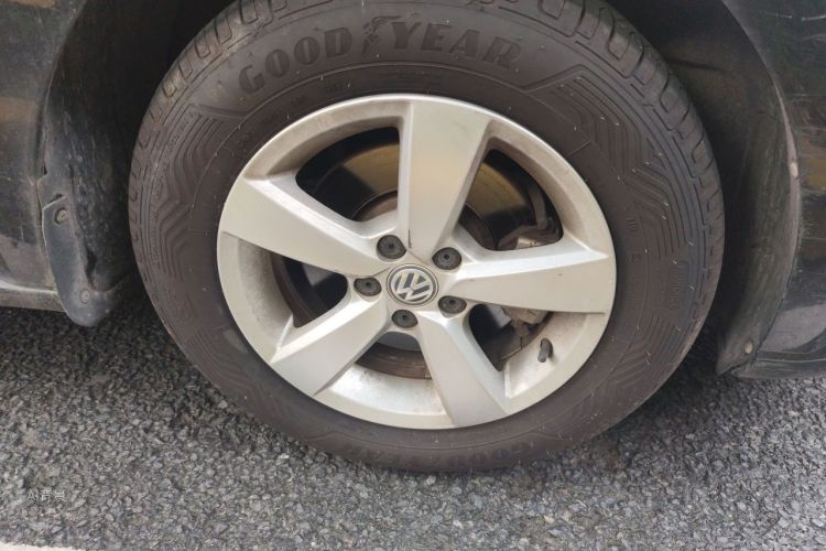 Volkswagen Lavida 2016 car image #9