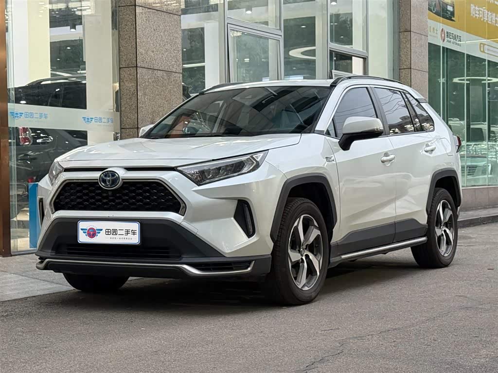 Toyota RAV4 Hybird E+ 2021 Toyota RAV4 Hybird E+ 2021 immagine di auto