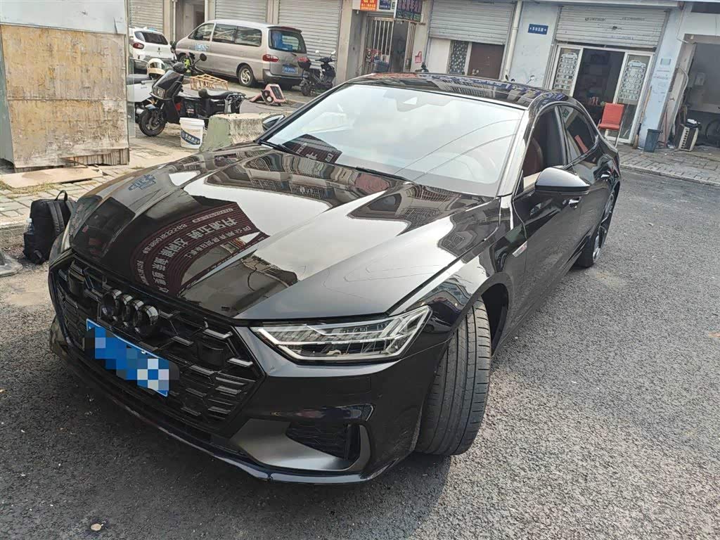 Audi A7L 2024 car image 