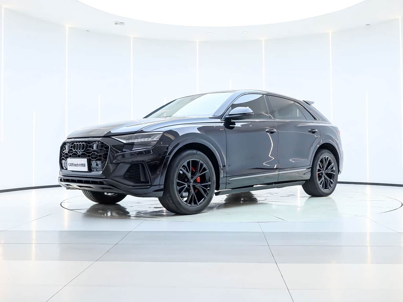 Audi Q8 2021 car image 