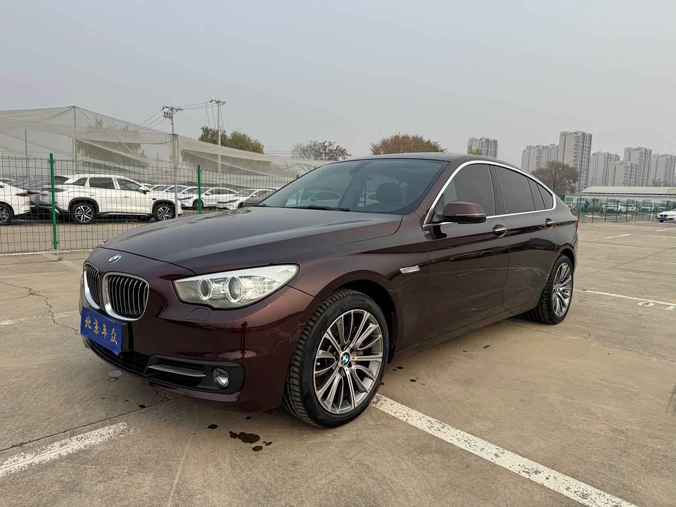 BMW 5 Series GT 2016 BMW 5 Series GT 2016 immagine di auto