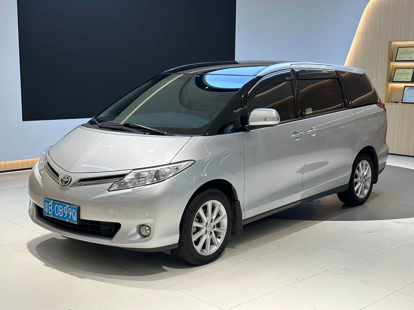 Toyota Previa 2016 car image 