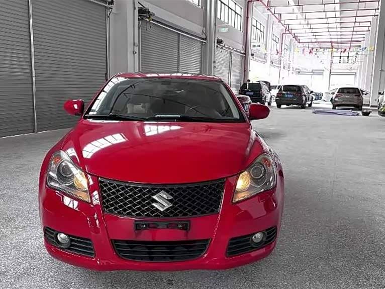 Suzuki Kizashi 2011 image de voiture 