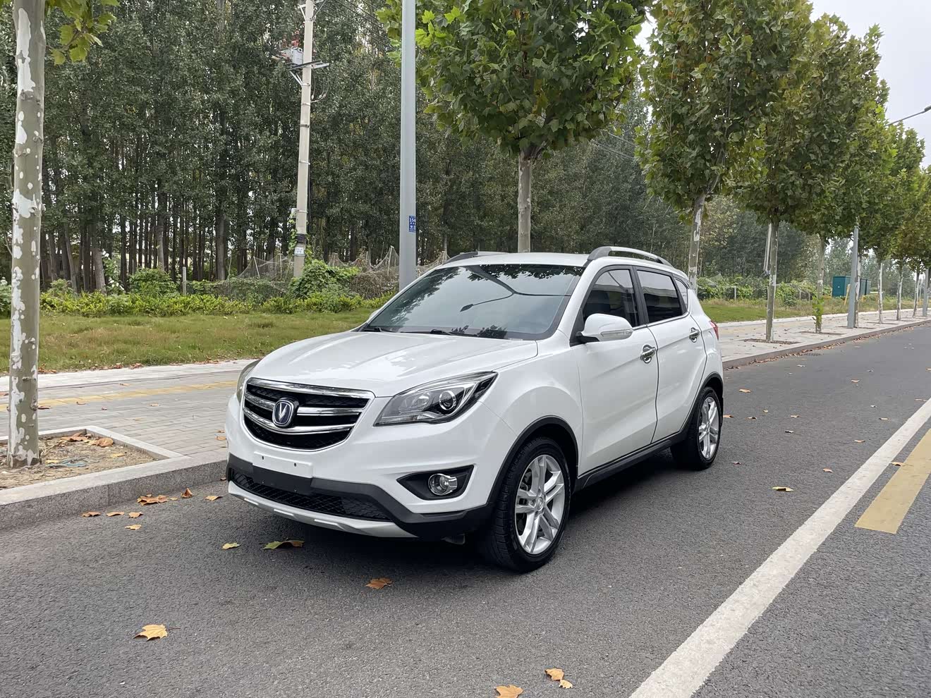 Changan CS35 2017 car image 