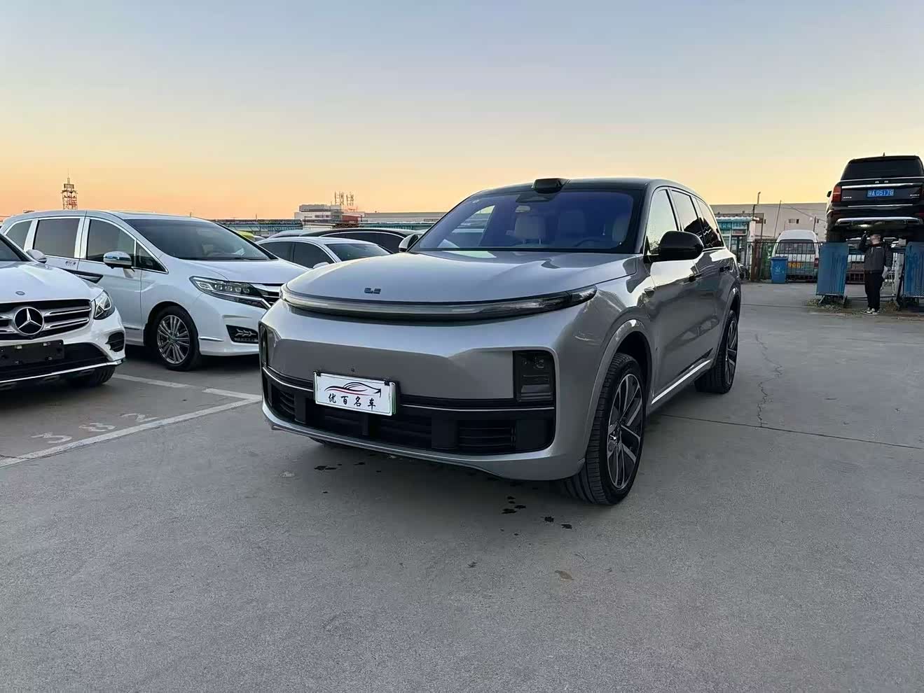 理想汽车 理想L9 2022 汽车图片 