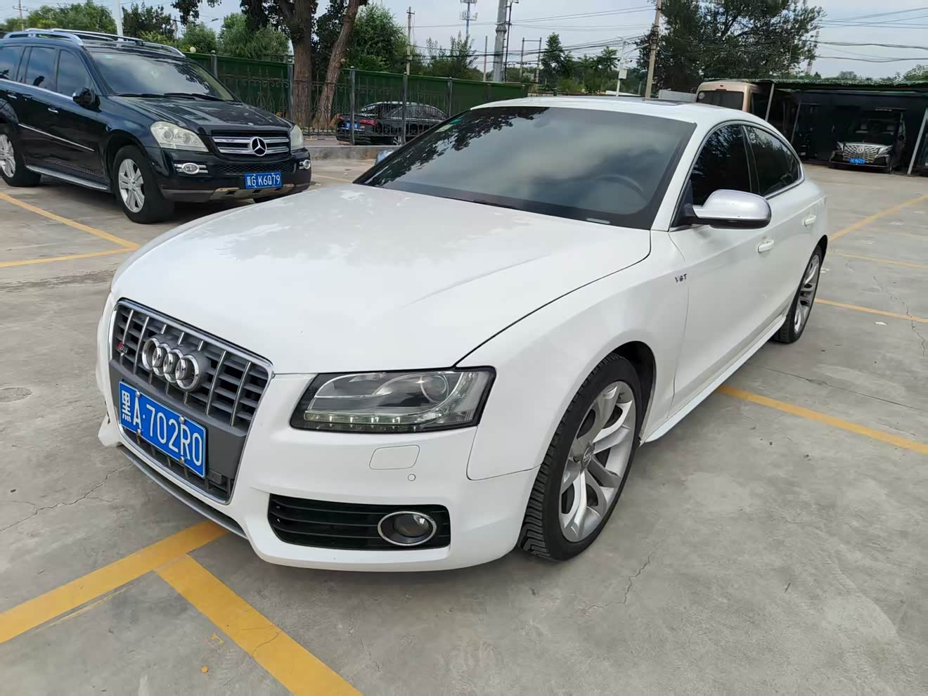 Audi S5 2011 car image 