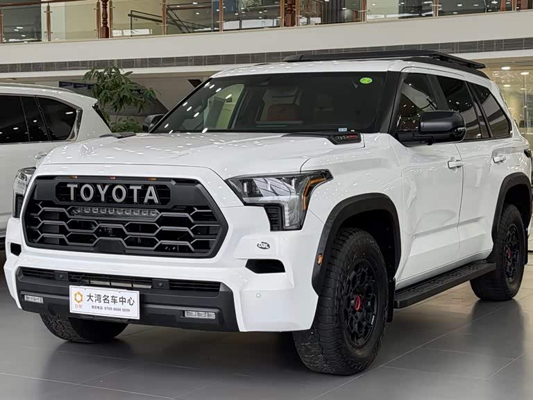 Toyota Sequoia 汽车图片 