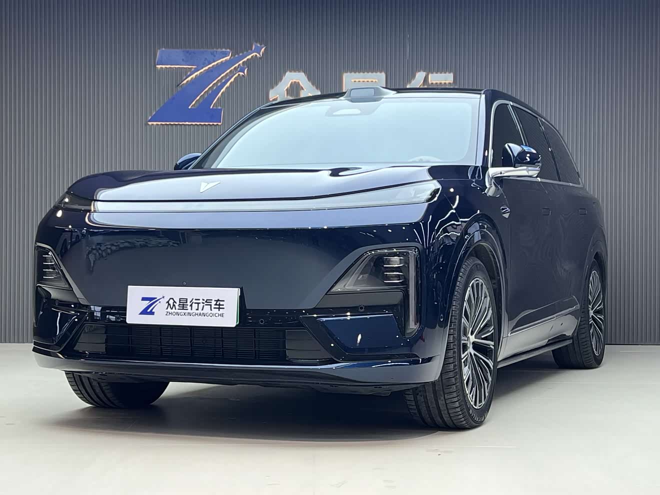 Deepal S09 2025 car image 