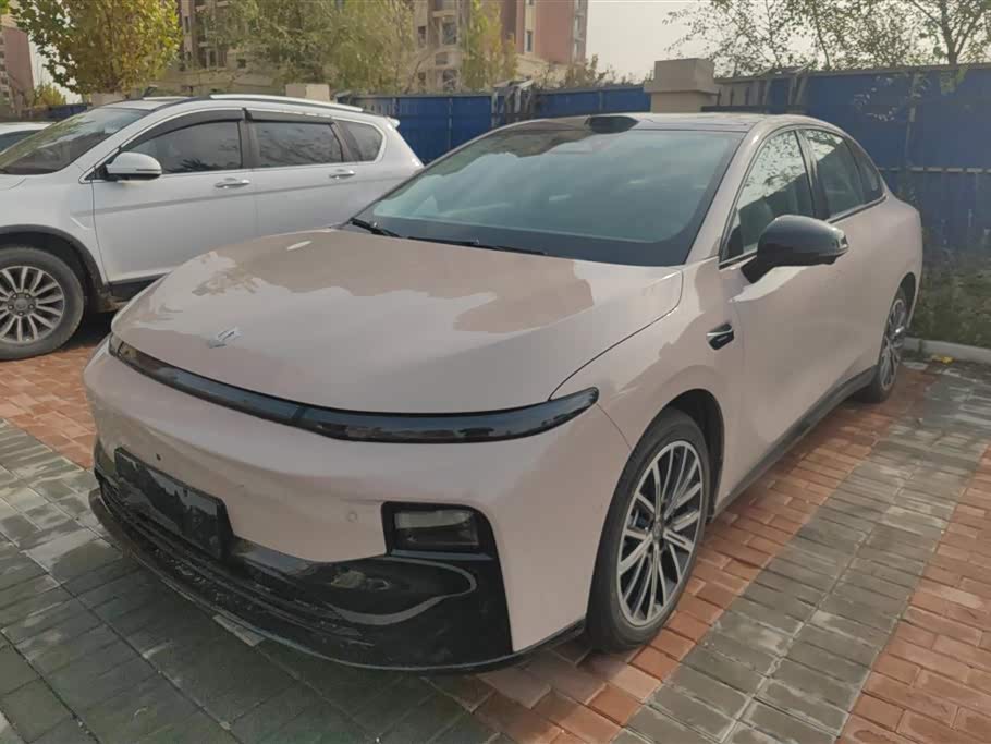 Leapmotor B01 2025 汽车图片 