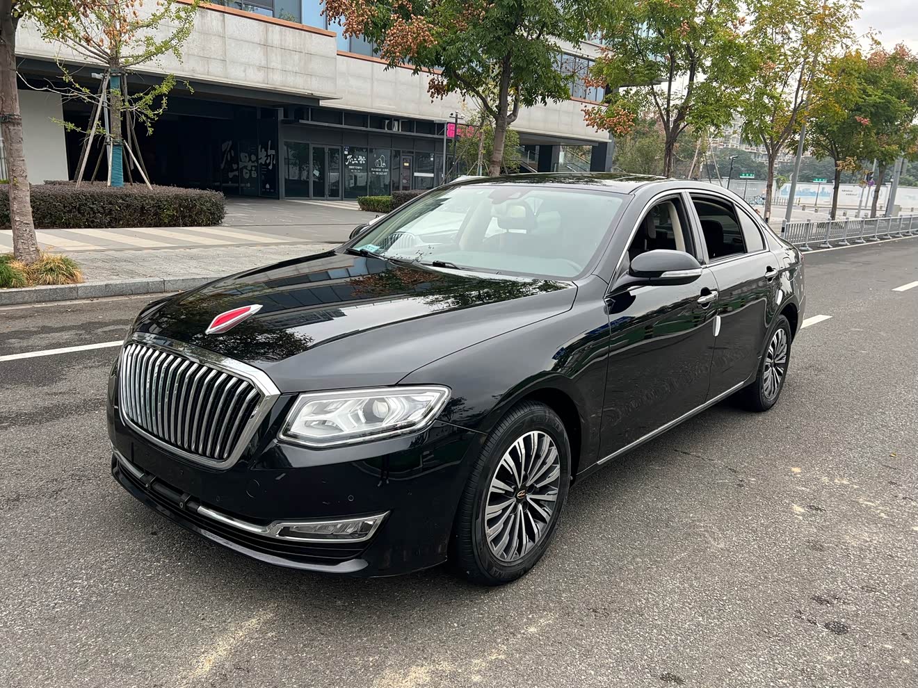 HongQi H7 2019 car image 