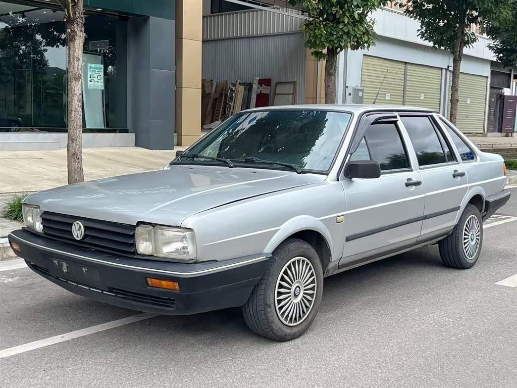 Volkswagen Santana Classic 2012 Volkswagen Santana Classic 2012 صورة سيارة