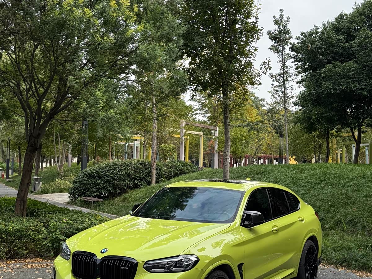 BMW X4 M 2022 BMW X4 M 2022 car image