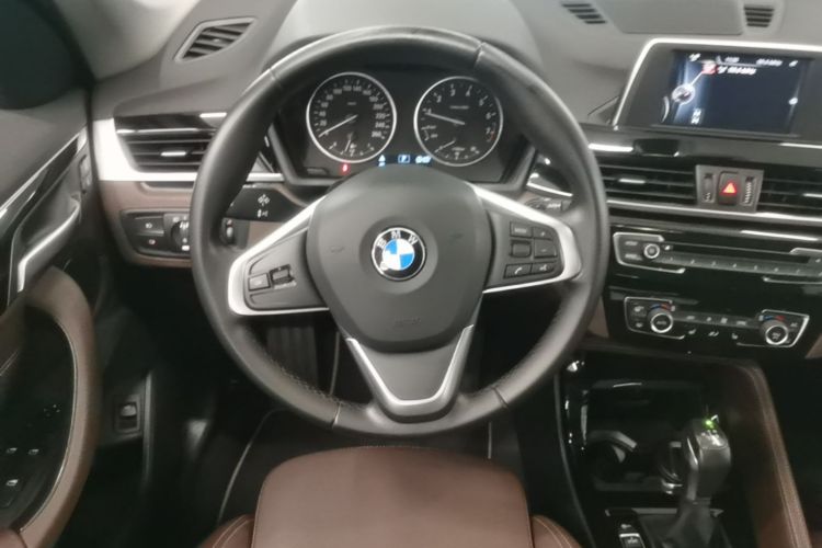 BMW X1 2017 car image #12