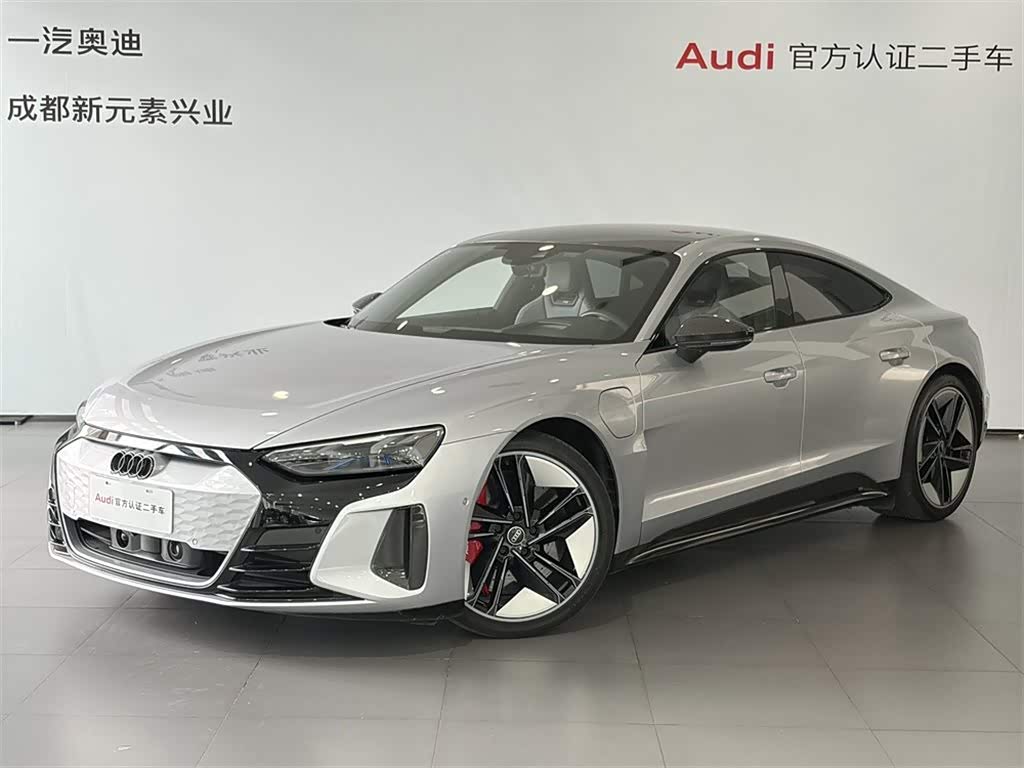 Audi RS e-tron GT car image 