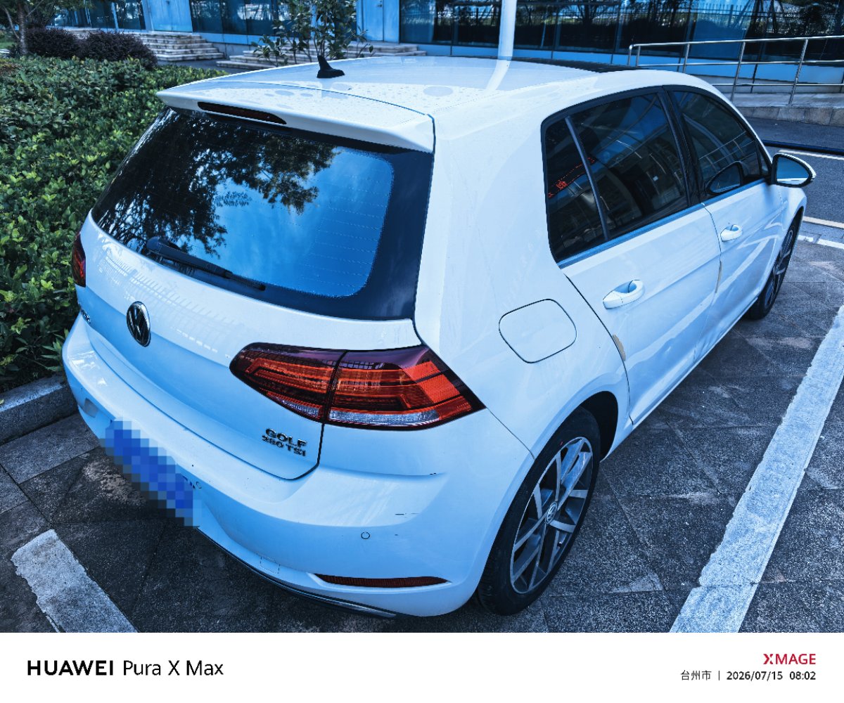 Volkswagen Golf 2020 car image #5