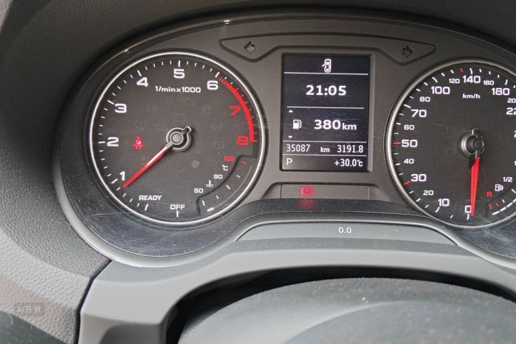 Audi A3 2020 car image #14