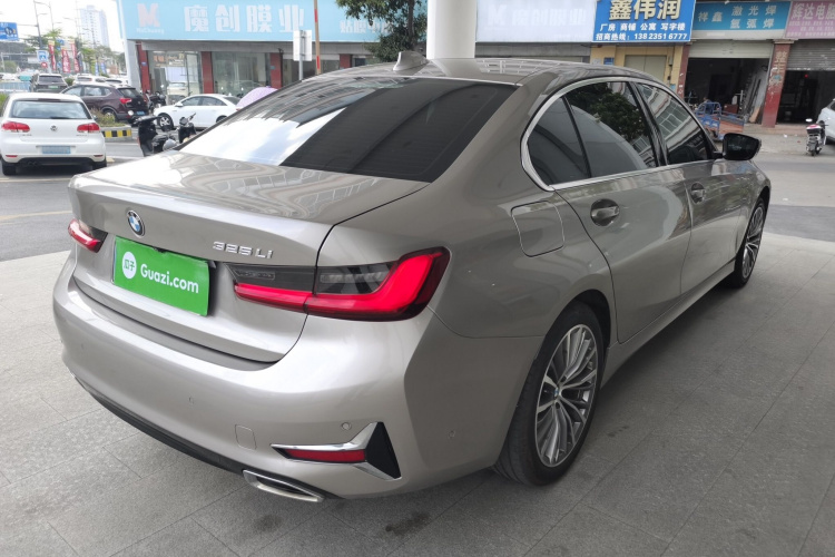 BMW 3 Series 2019 #7 BMW 3 Series 2019 car image #7