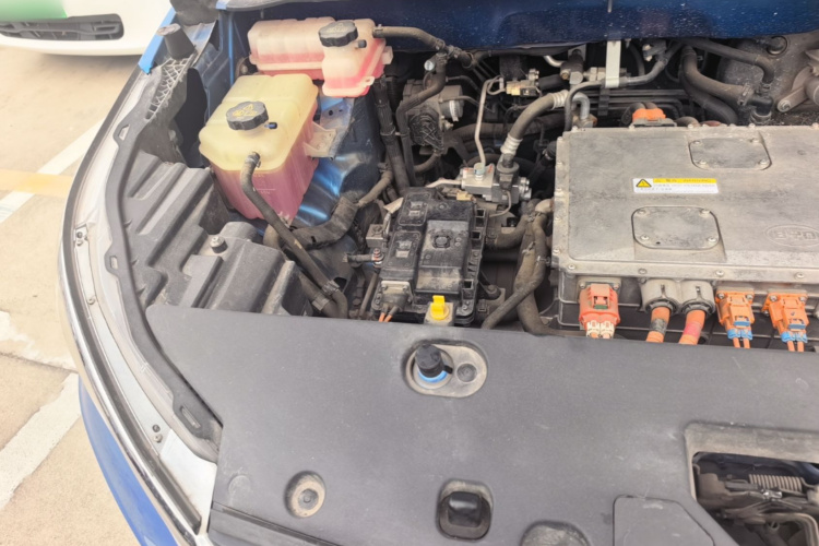 BYD Yuan New Energy 2019 car image #23