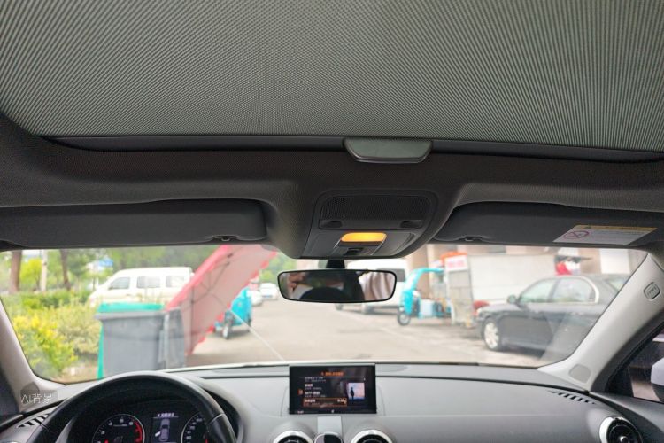 Audi A3 2018 immagine di auto #20