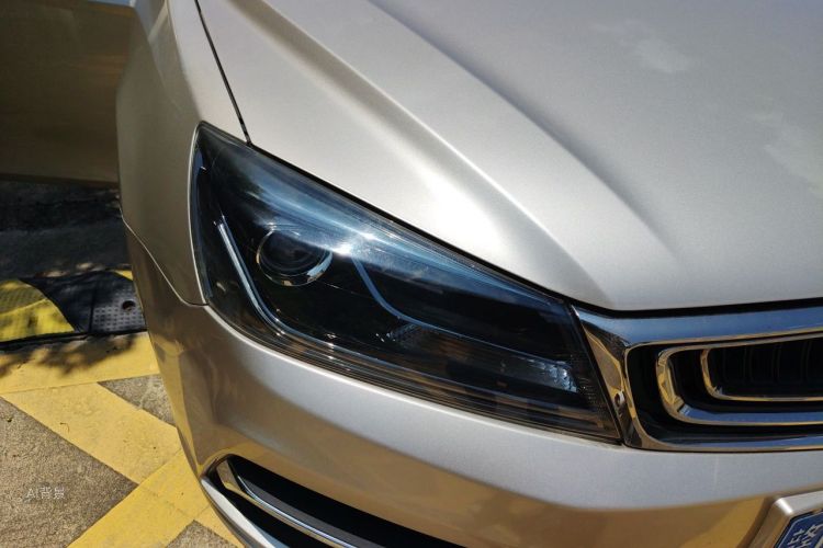 GEELY Emgrand 2019 car image #8