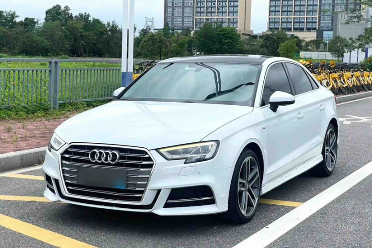 Audi A3 2020 car image #2