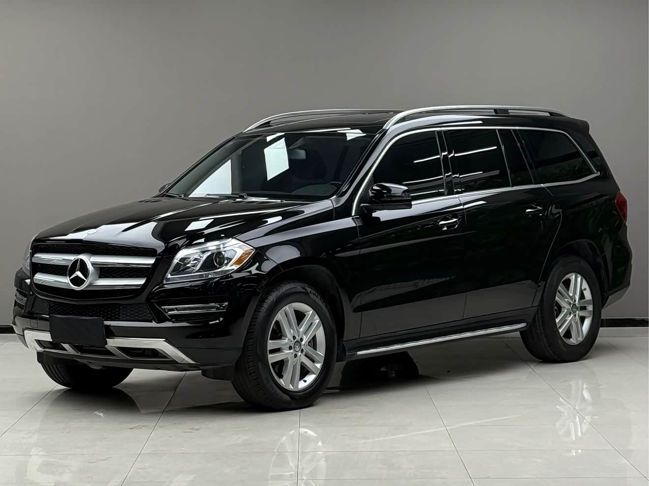 Mercedes-Benz GL Class 2016 car image 