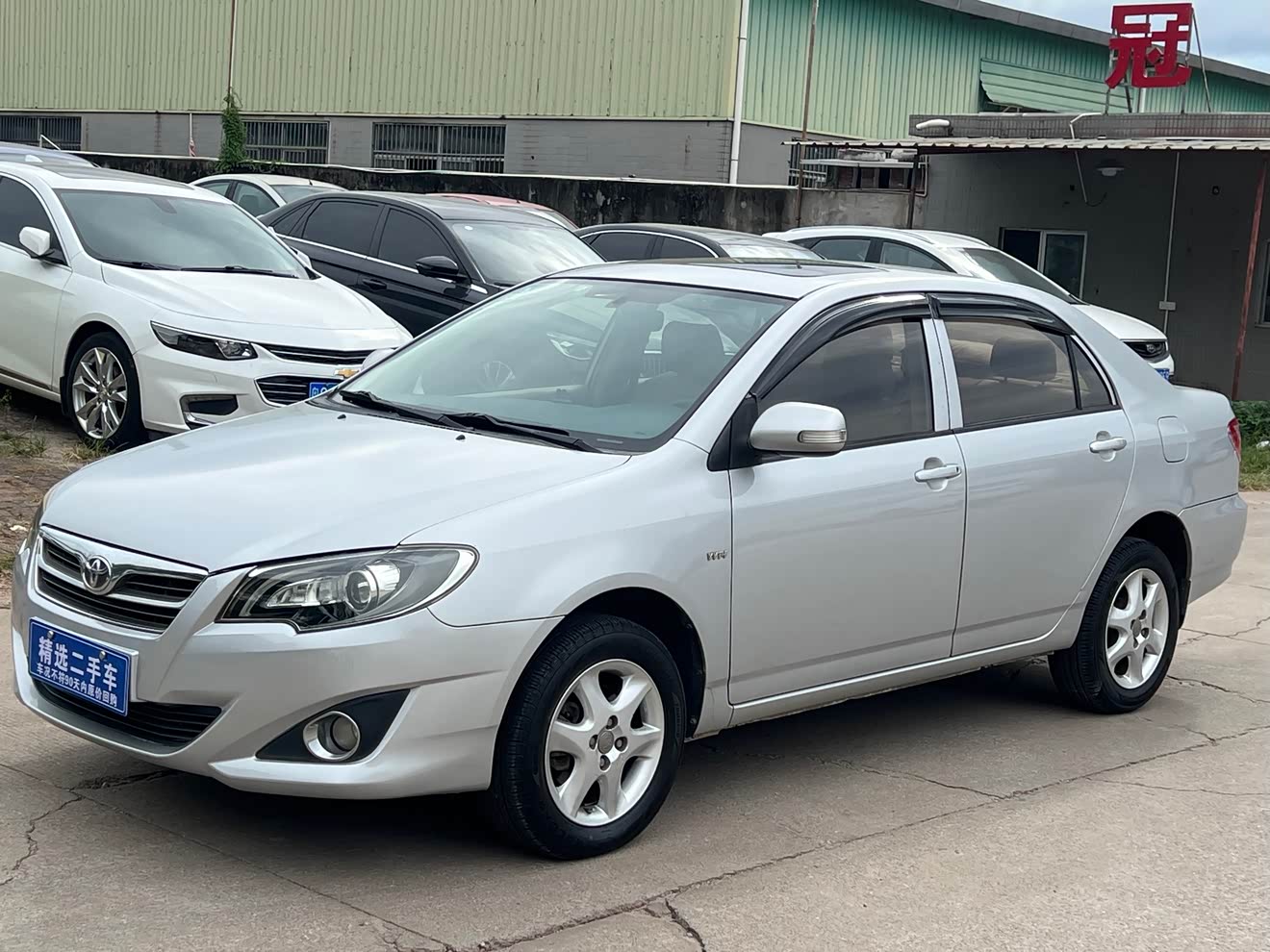 Toyota Reiz 2013 immagine di auto 