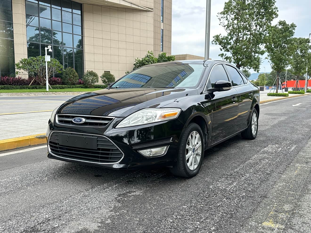 Ford Mondeo-Zhisheng 2012 car image 