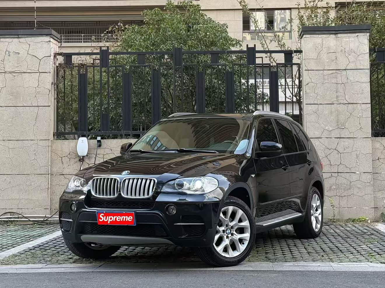 BMW X5 (Imported) 2012 car image 