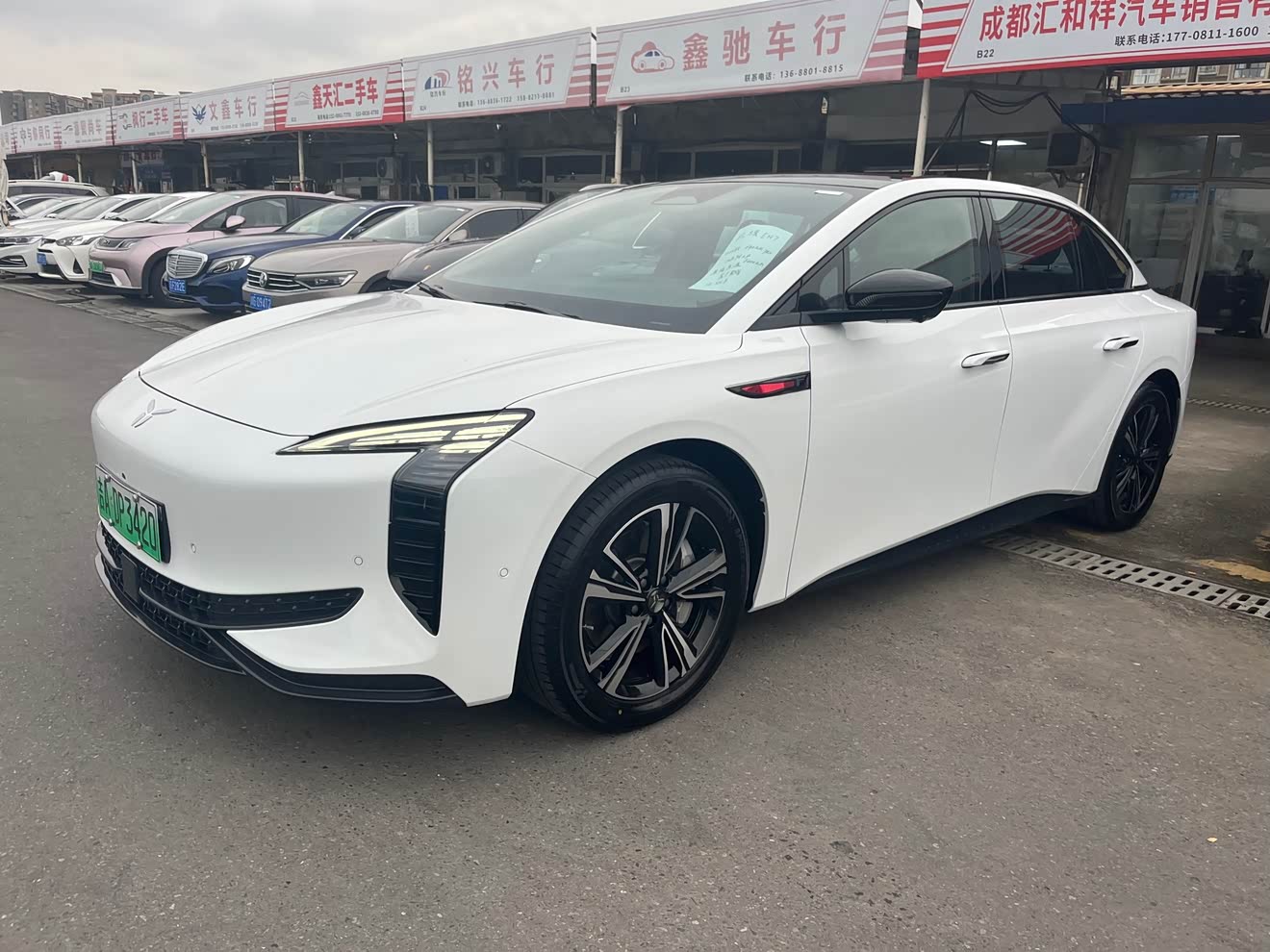 HongQi EH7 2024 car image 