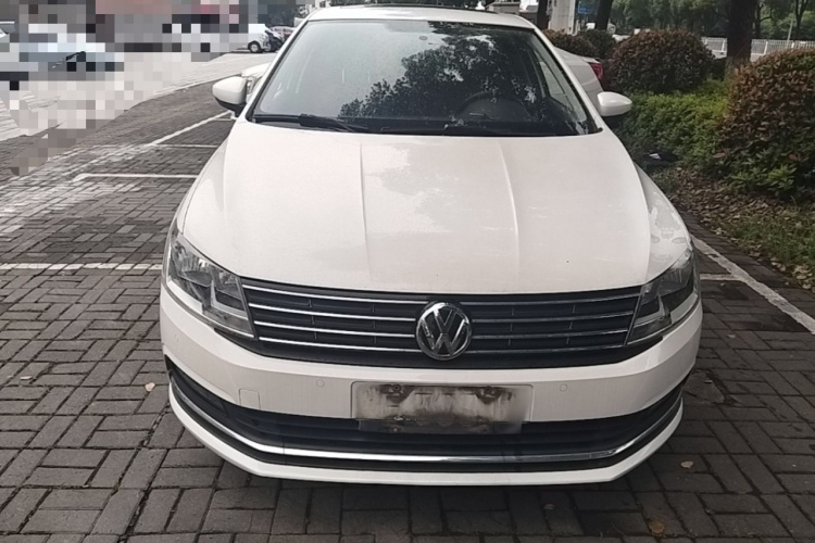Volkswagen Lavida 2018 car image #3