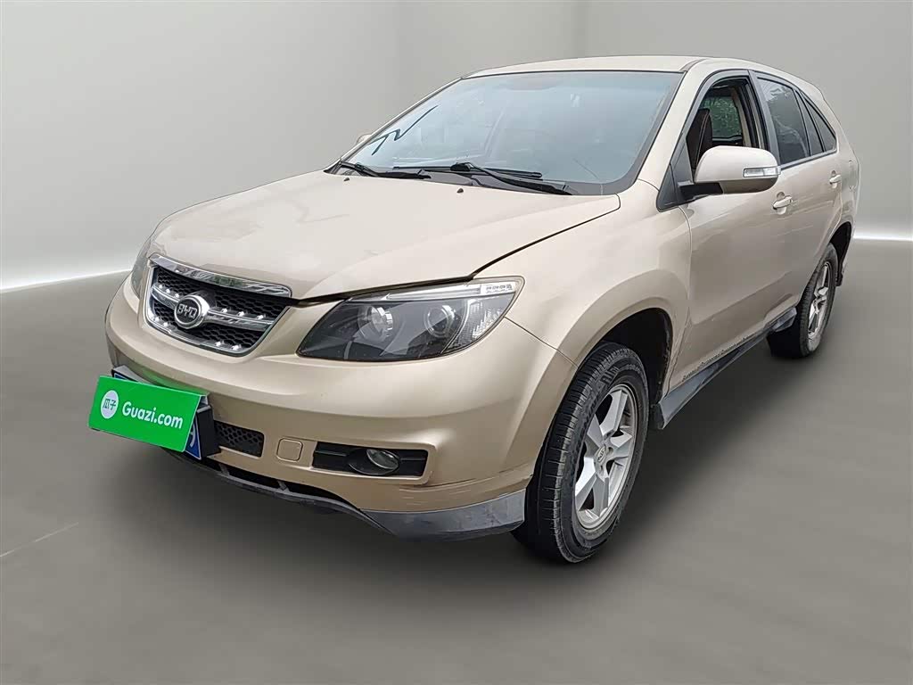 BYD S6 2016 car image 
