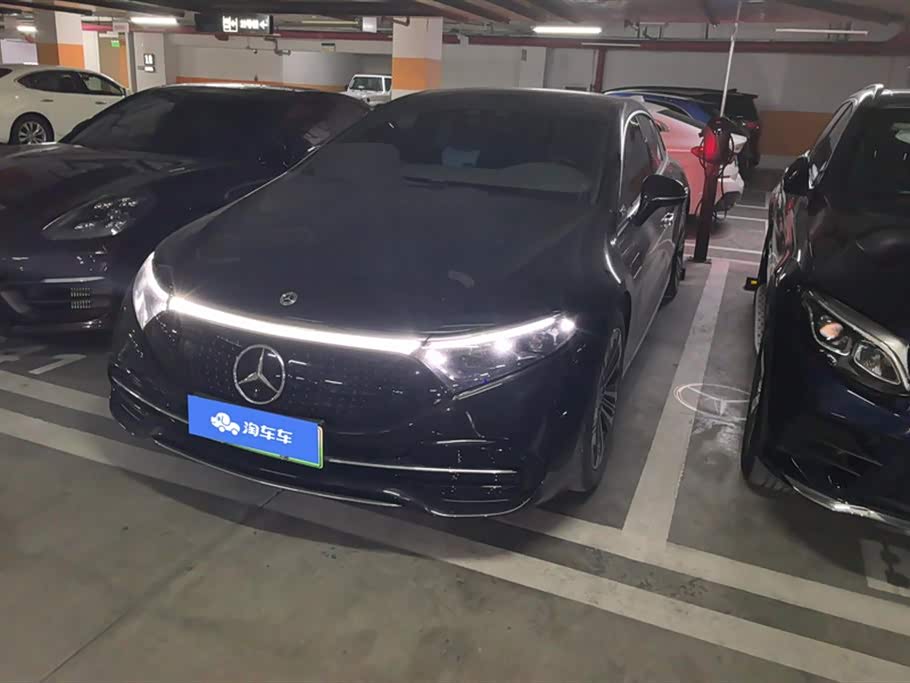 Mercedes-Benz EQS Class 2024 car image 