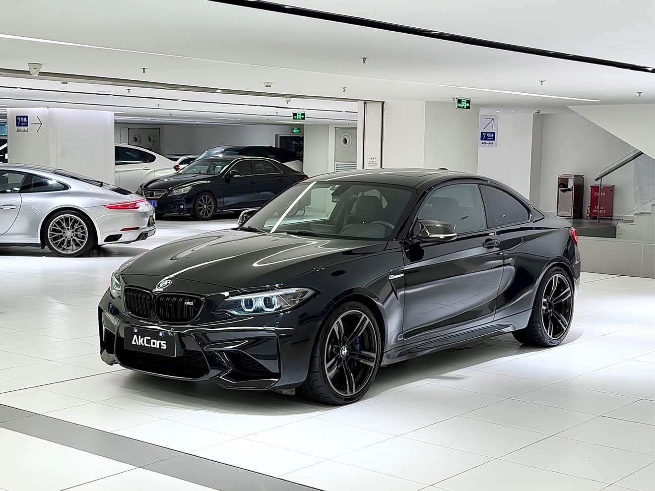 BMW M2 2017 car image 