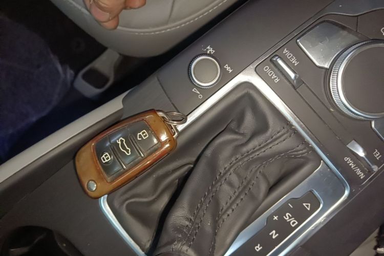 Audi A3 2018 immagine di auto #9