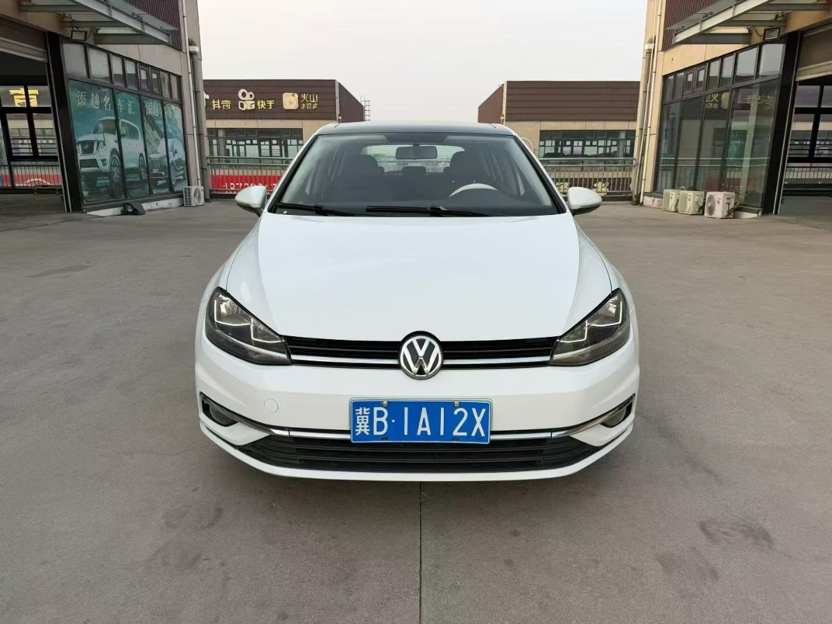 Volkswagen Golf 2018 Volkswagen Golf 2018 immagine di auto