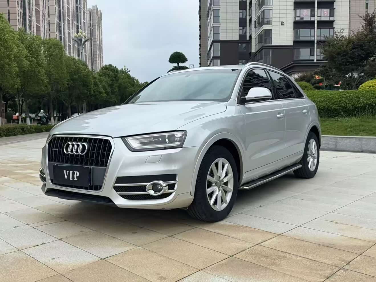 Audi Q3 (Imported) 2013 car image 