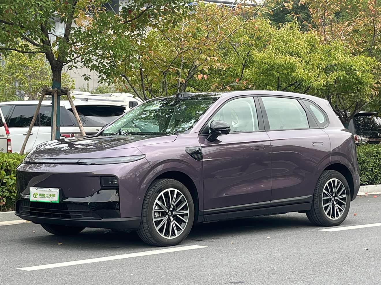 Leapmotor B10 2025 汽车图片 