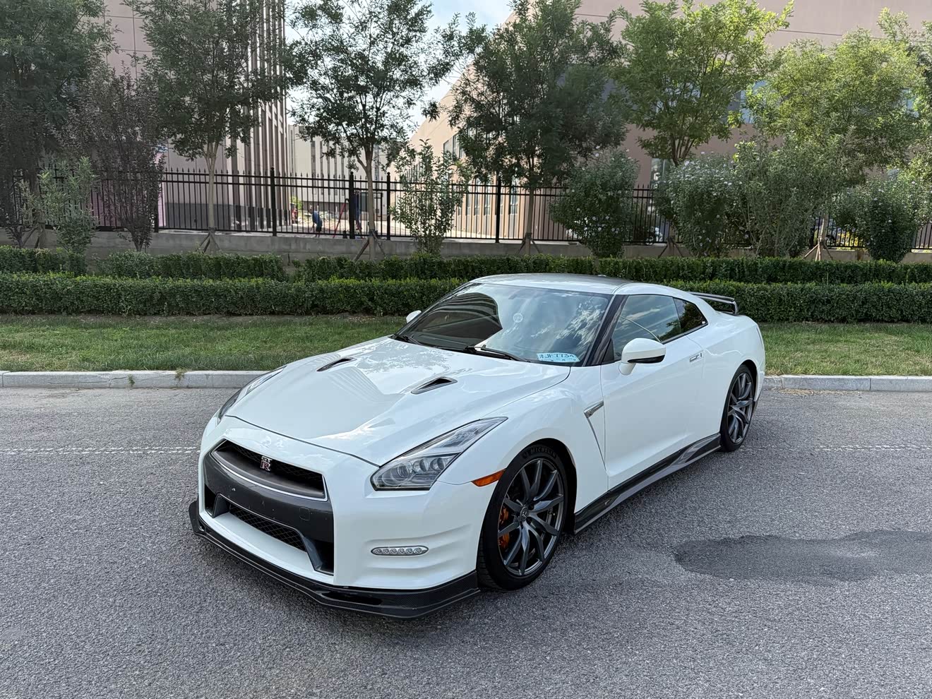 Nissan GT-R 2018 汽车图片 